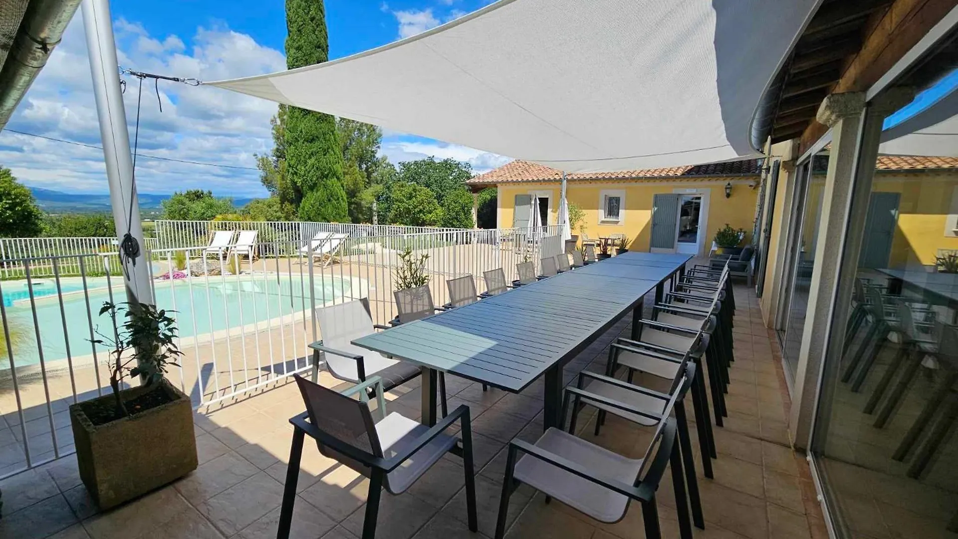 Prázdninový dům Villa Adhemar 20 Personnes La Garde-Adhémar Francie
